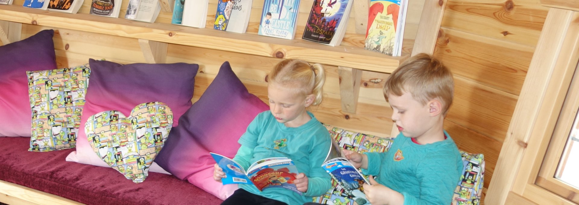 LV book hut